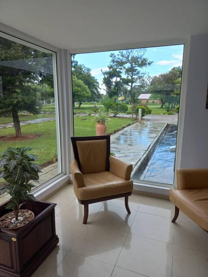Crescent Lodge Лівінґстон Екстер'єр фото